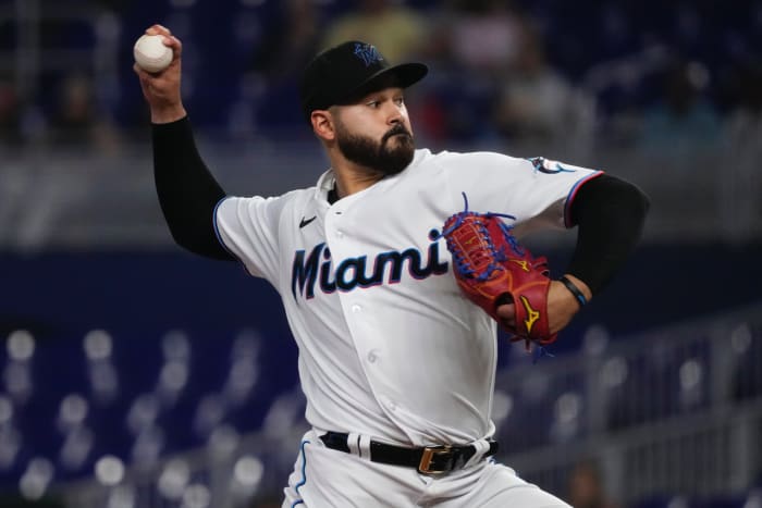 Miami Marlins SP Pablo Lopez pitching